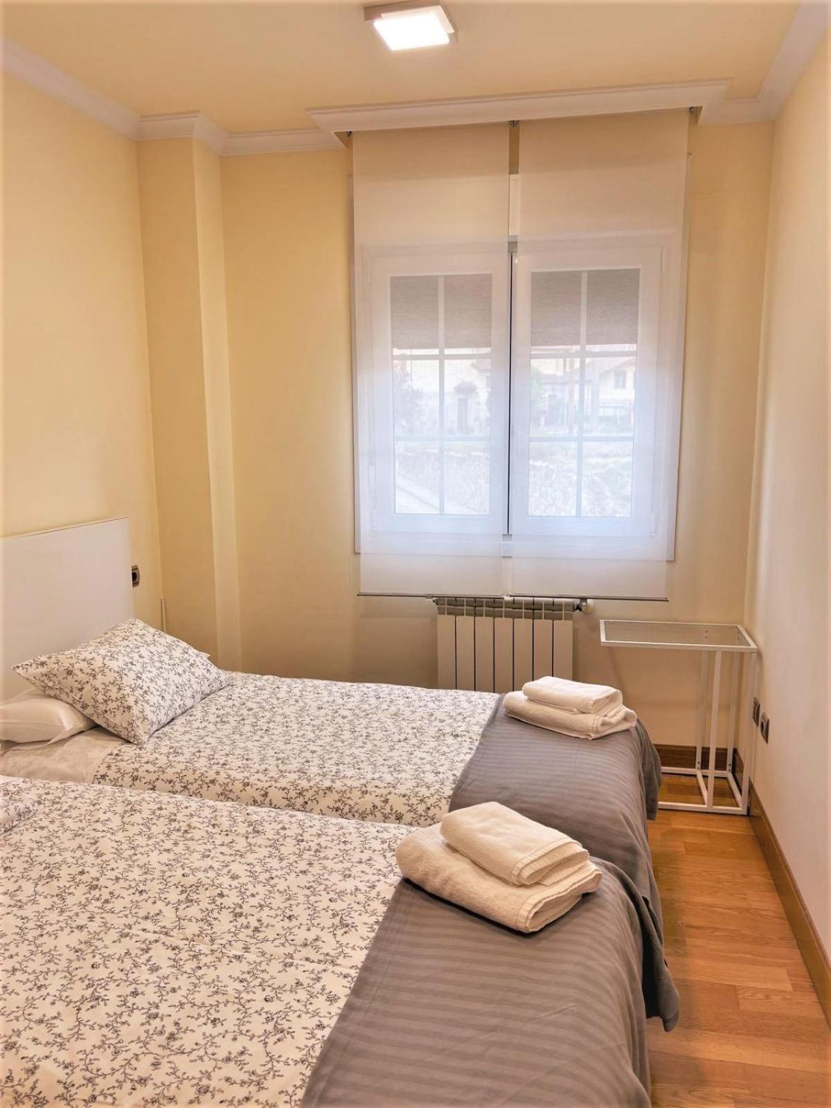 Apartamentos Del Pisuerga セルベラ・デ・ピスエルガ エクステリア 写真