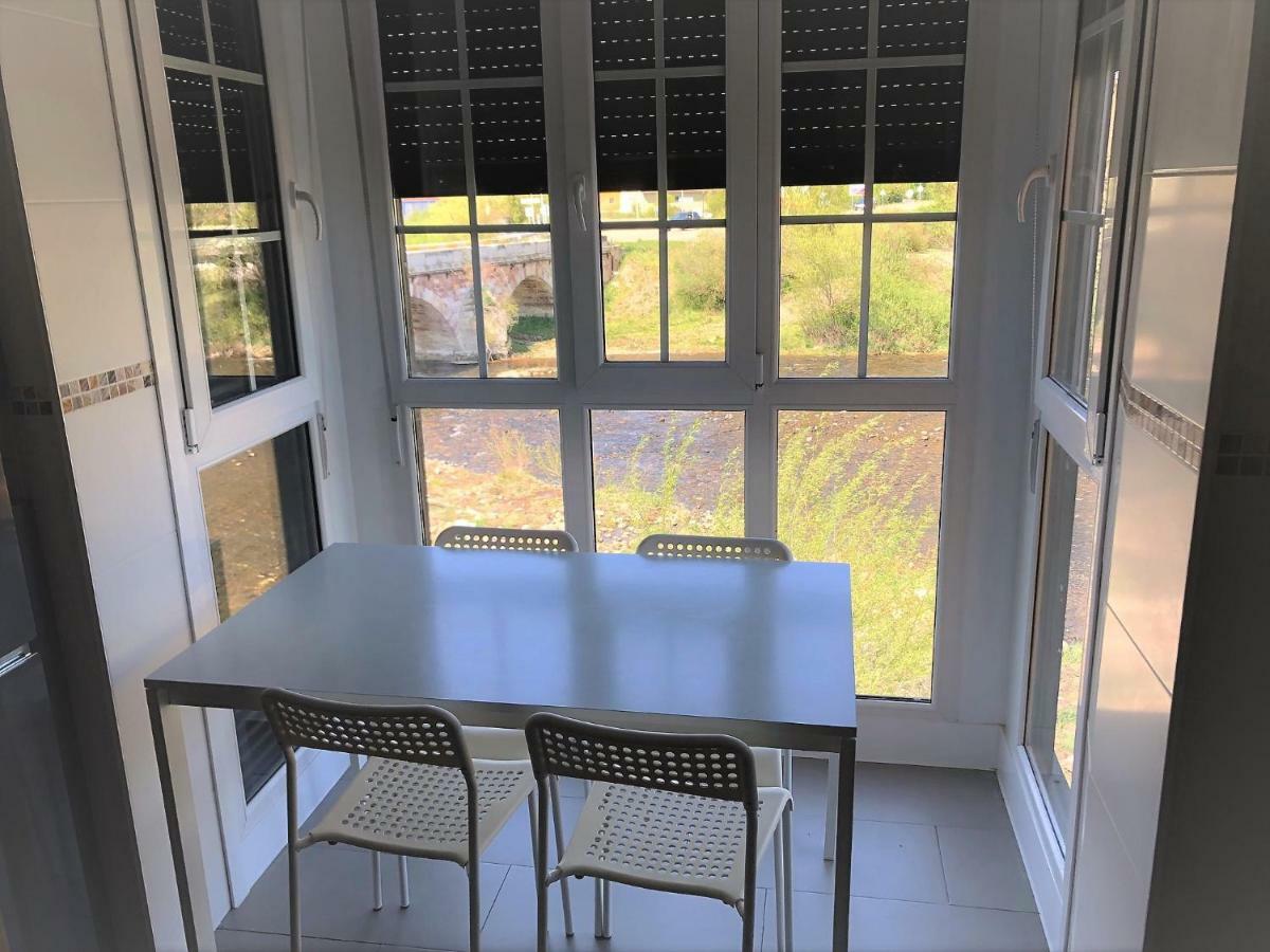 Apartamentos Del Pisuerga セルベラ・デ・ピスエルガ エクステリア 写真